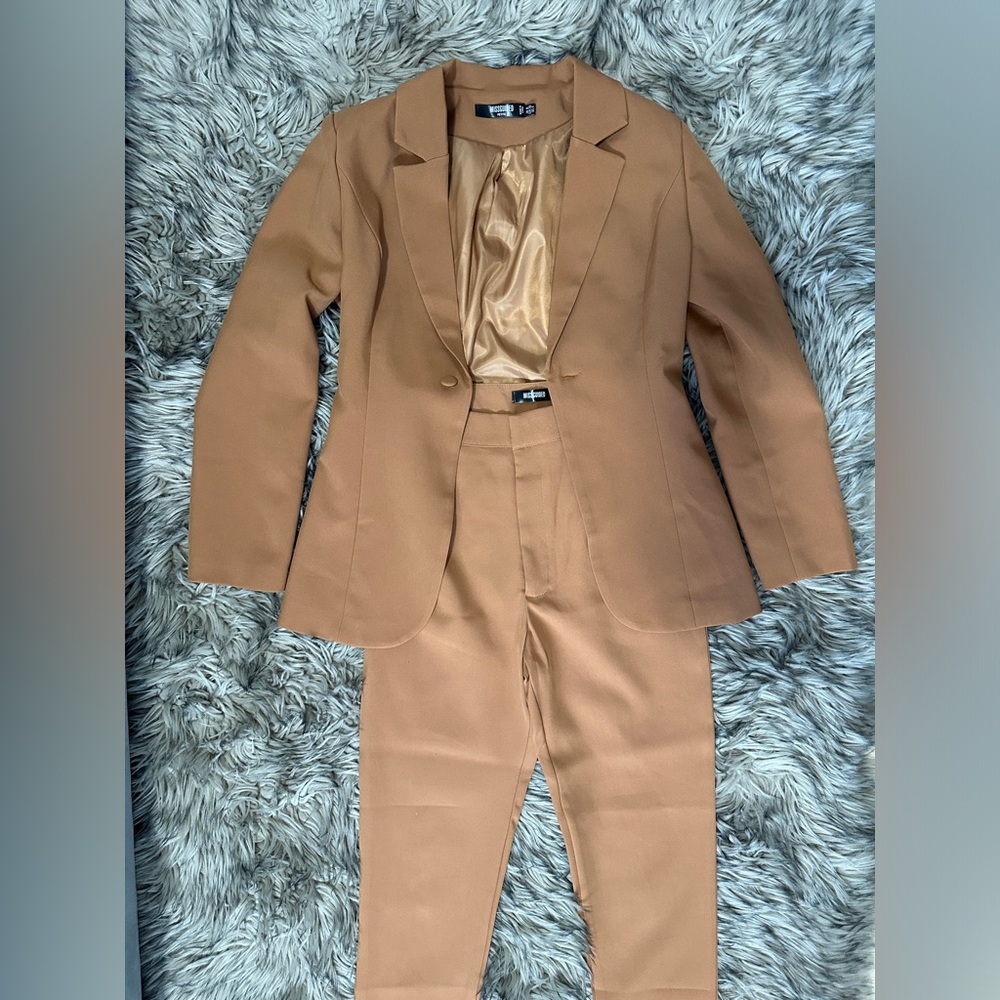 Trouser set worn once in petite